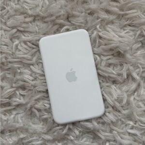 iPhone Air MagSafe Battery